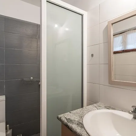 Penelope Apartment *